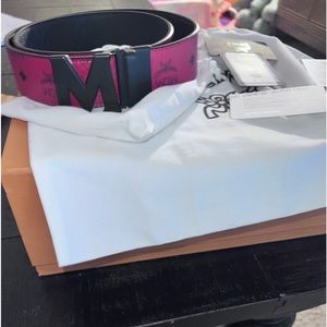 Mens Red Reversible MCM belt with bag, and tags